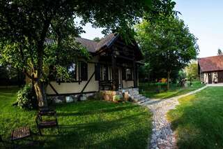 Фото Фермерские дома Gospodarstwo agroturystyczne MALWA г. Tuliszków